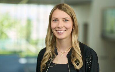 Portrait von Chantal Diehle, Mitarbeiterin im Personalwesen bei den Eichsfeldwerken