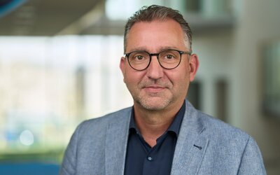 Portrait von Dominic Grone, Pressesprecher bei den Eichsfeldwerken