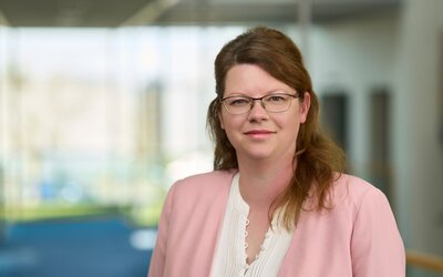 Portrait von Monika Ausmeier, Mitarbeiterin in der technischen Verwaltung bei der EW Wasser