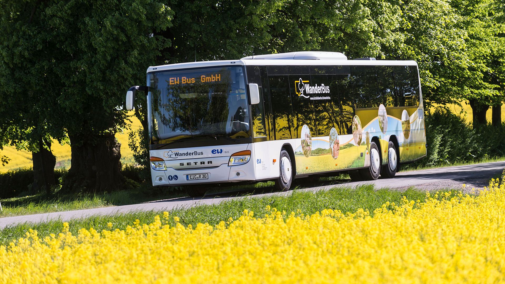 Der Wanderbus hat sich bei Wanderinteressierten in den Jahren fest etabliert. Seit seinem Bestehen konnten bis heute rund 15.700 Teilnehmer begrüßt werden.